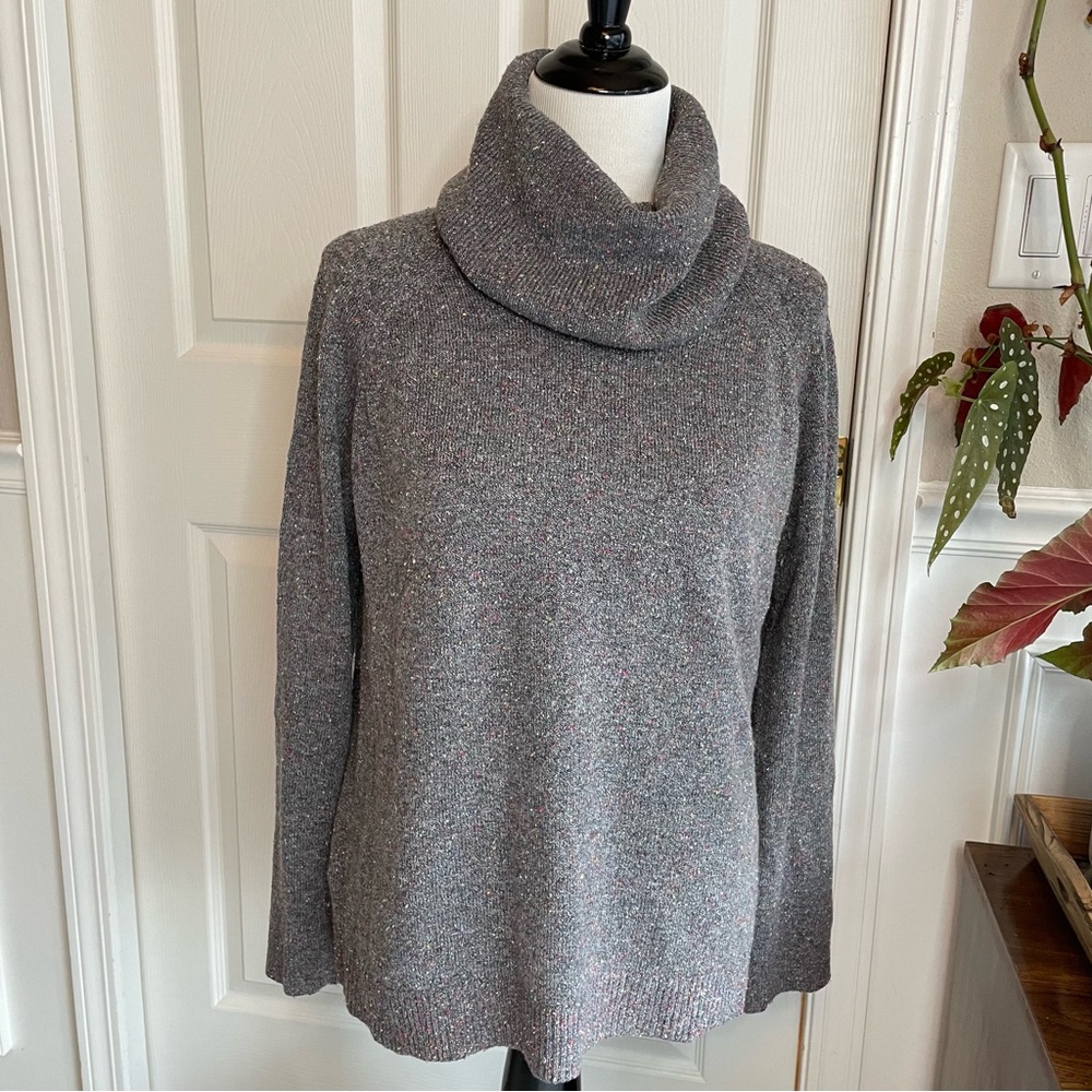 Lou & Grey Rainbow Speckled Gray Turtleneck Sweater